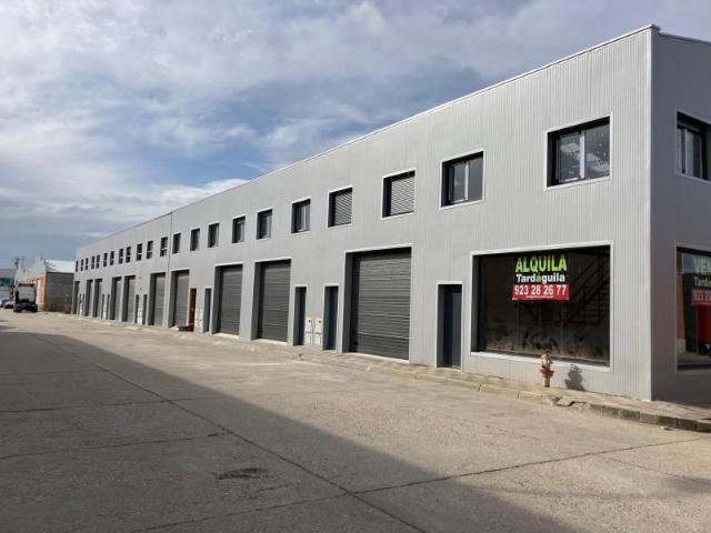 Nave en alquiler en Villares De La Reina