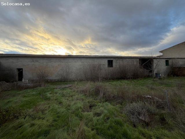 Local Comercial en venta en Campaspero, Castilla y León