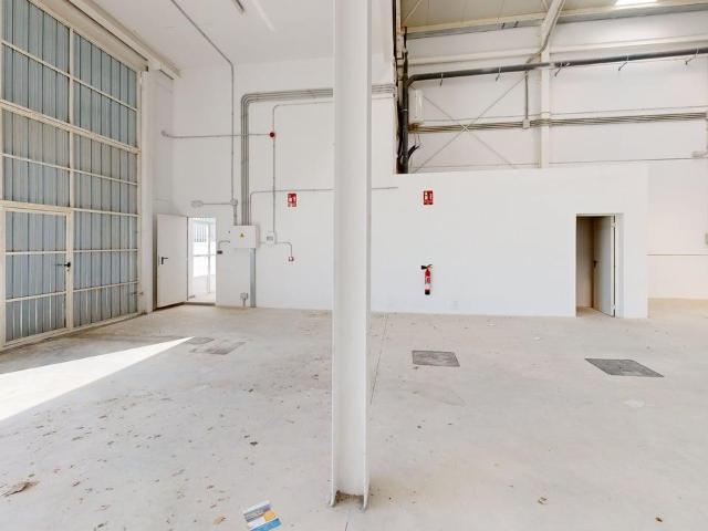 Nave en venta en Jaén, Andalucía