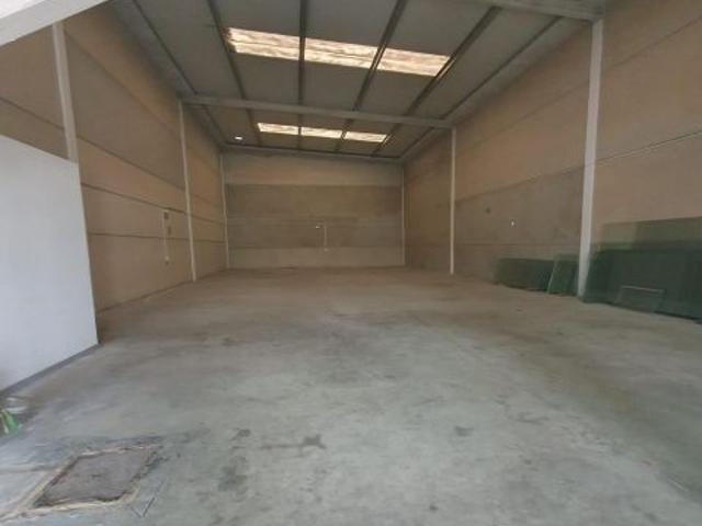 Nave en venta en Camas, Andalucía