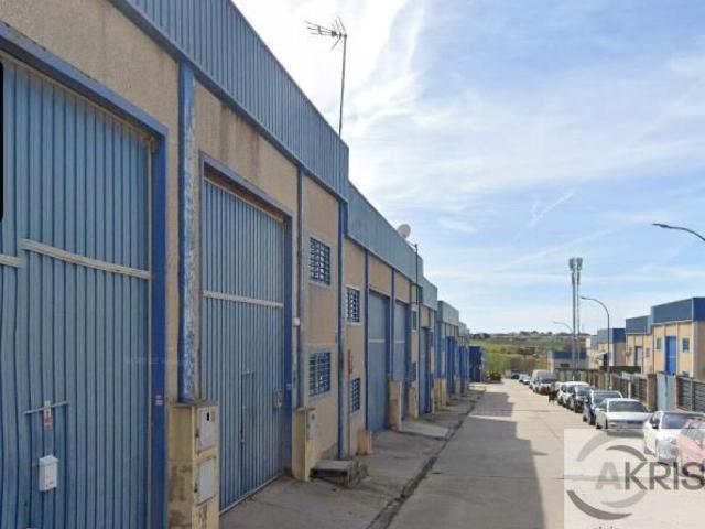 Nave en venta en Serranillos Del Valle