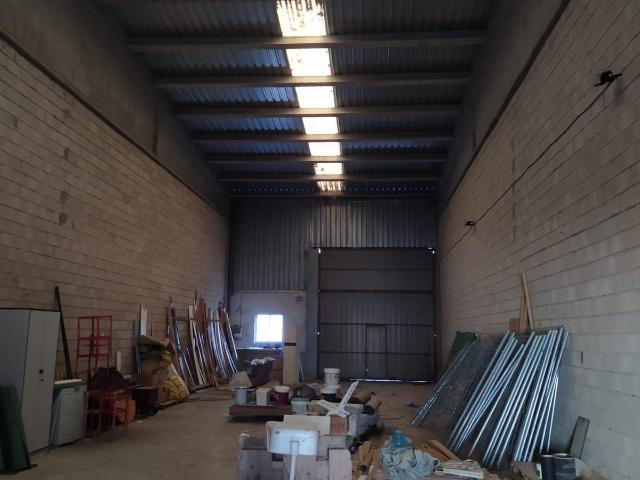 Nave en venta en Cabanillas Del Campo