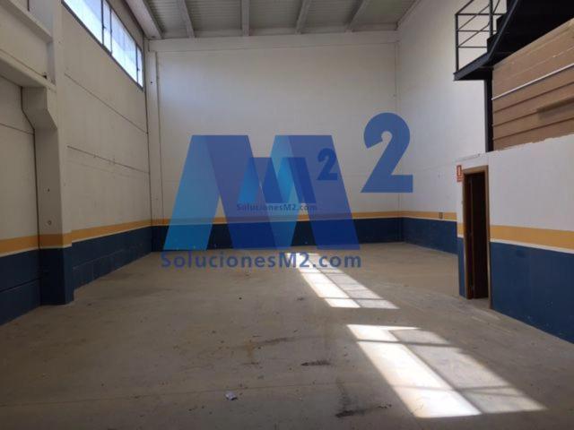 Nave en venta en Meco