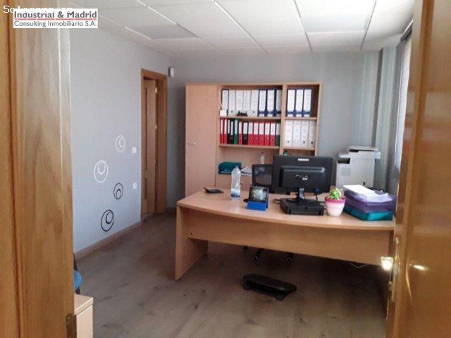 Nave en venta en Loeches, Madrid