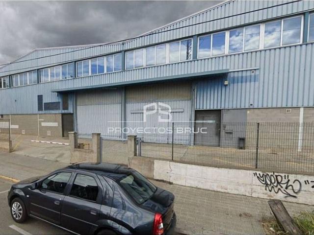 Nave en venta en Abrera