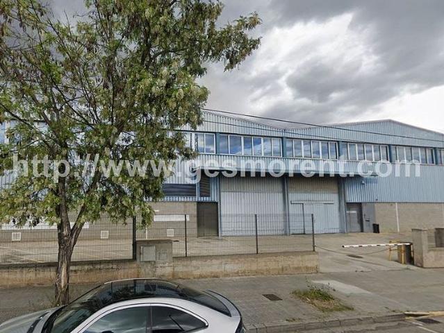 Nave en venta en Abrera