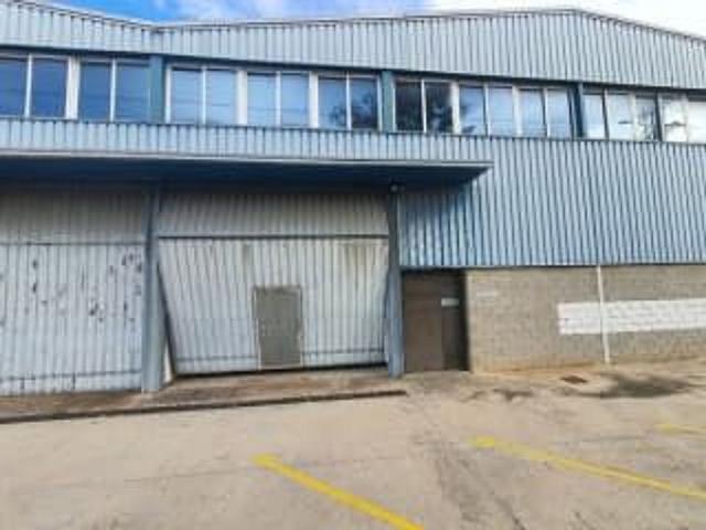 Nave en venta en Abrera