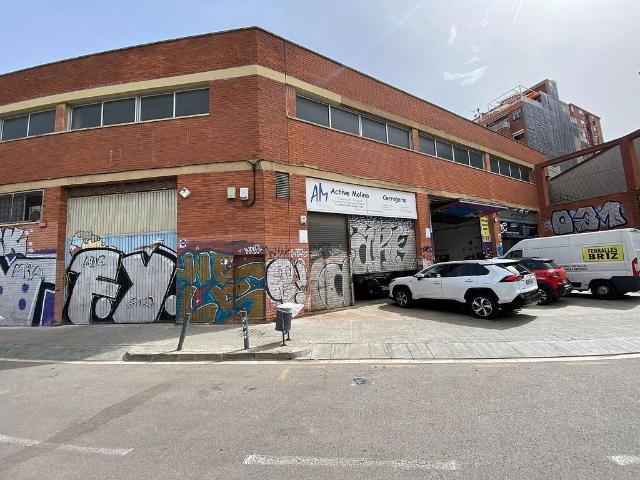 Nave en venta en Districte III, Barcelonès