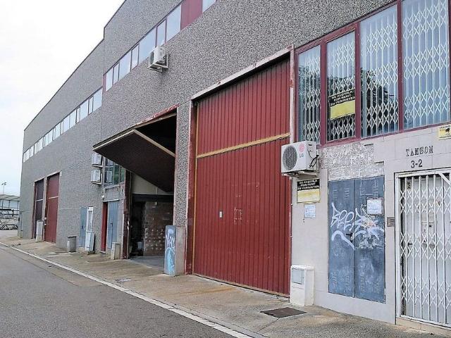 Nave en venta en Olesa De Montserrat, Barcelona