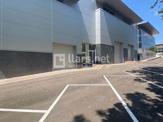 Nave en venta en Vilanova I La Geltrú, Masia Nova