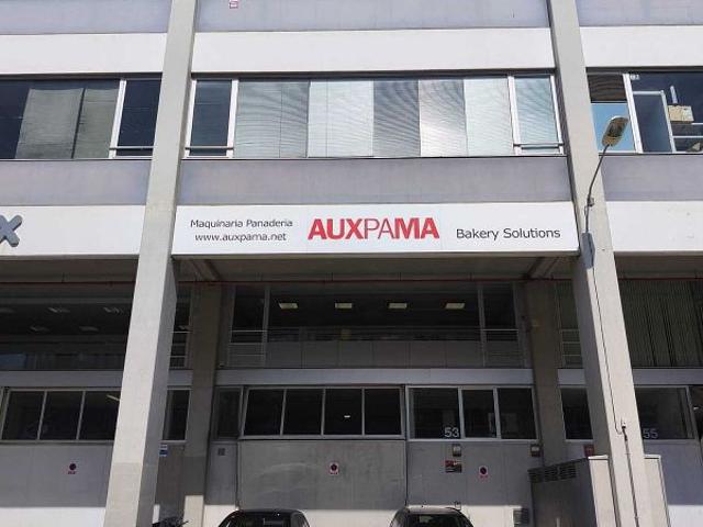 Nave en venta en les Guixeres, Badalona