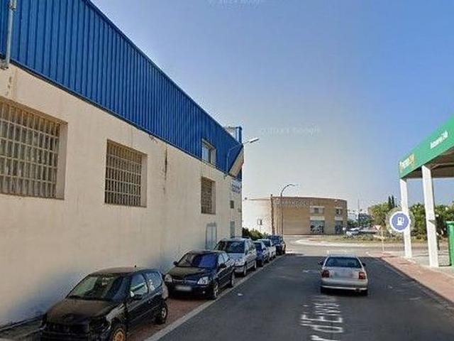 Nave en venta en Reus