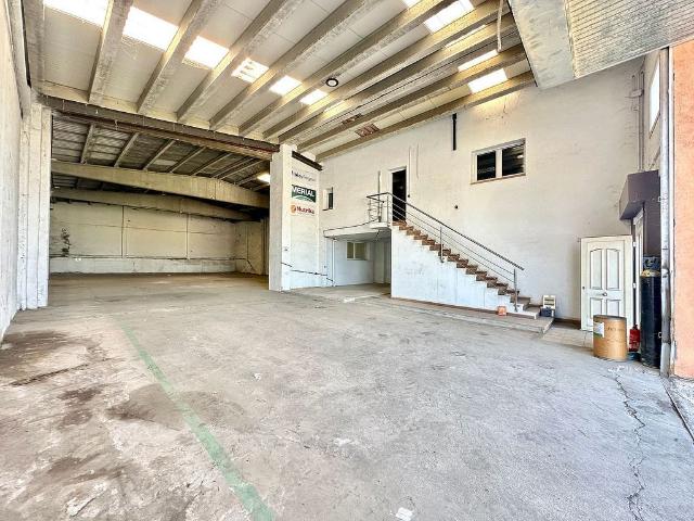 Nave en venta en Osona, Catalunya