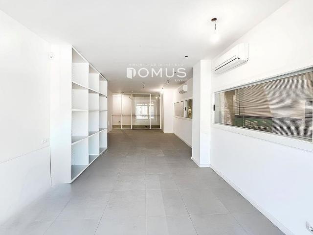 Nave en venta en Olot, les Tries