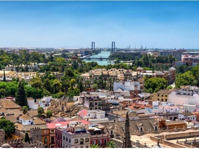 Nave en venta en Dos Hermanas, Andalucía