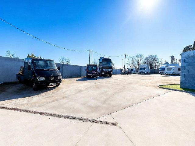 Nave en venta en Alt Empordà, Catalunya