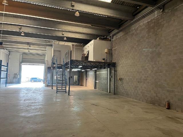 Nave en venta en Esparreguera