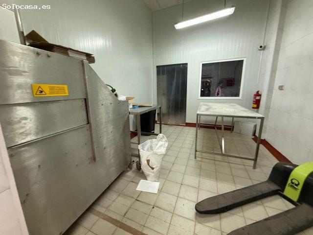 Nave en venta en Pilas, Andalucía