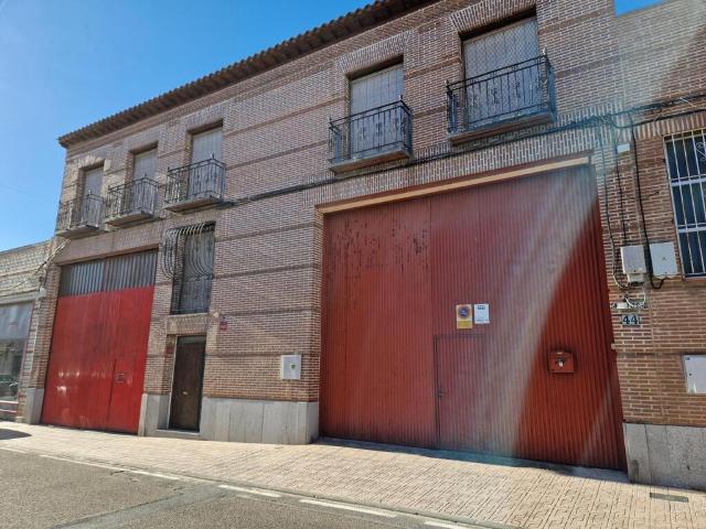 Nave en venta en Torrijos
