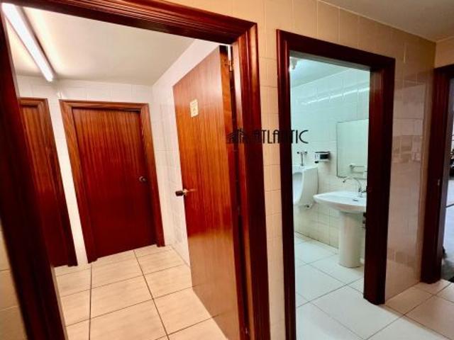 Nave en venta en Comesaña, Vigo