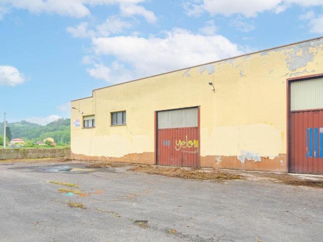 Nave en venta en Piloña, Asturias