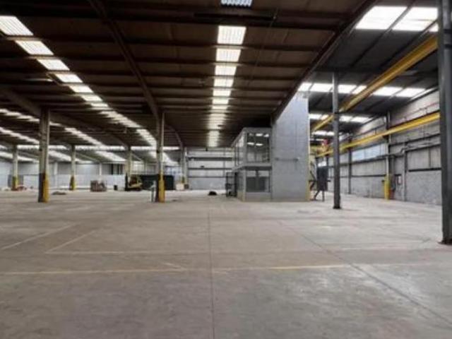 Nave industrial próxima a la zona financiera de Callao