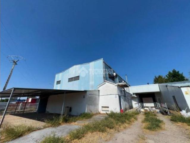 Nave en venta en Aldeamayor de San Martín, Valladolid