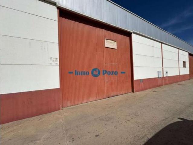 Nave en venta en Las Rocas, Almendralejo