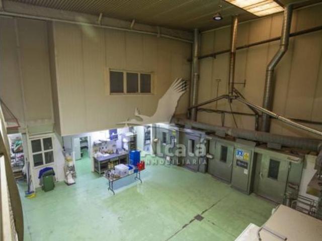 Nave en venta en Alovera, Guadalajara