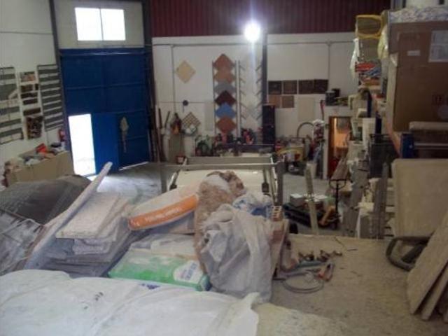 Nave en venta en Baena, Córdoba
