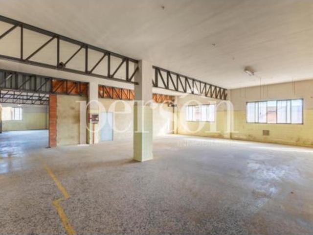 Nave en venta en la Florida, Benetússer