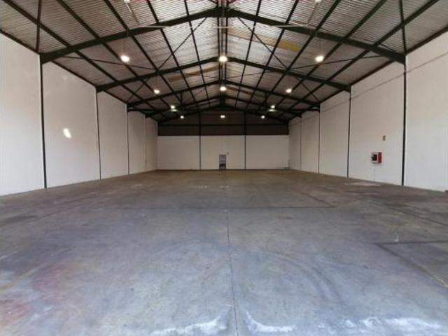 Nave en venta en Polígono Industrial Las Capellanías, Cáceres