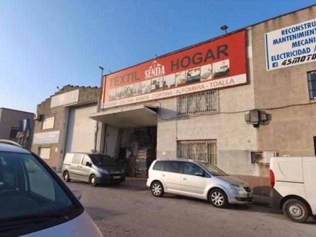 Nave en venta en Revilla, Camargo