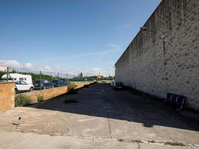 Nave en venta en Celrà, Girona