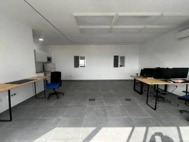 Nave en venta en Constantí, Tarragona