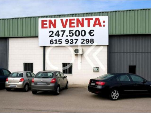 Nave en venta en Polígono Industrial Los Rosales, Coria