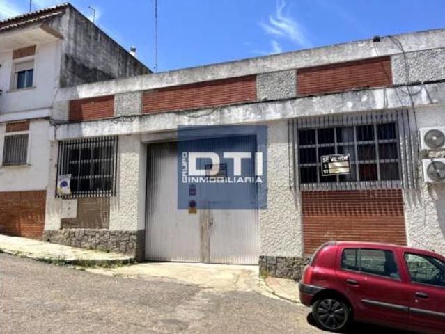 Nave en venta en Cortegana, Huelva