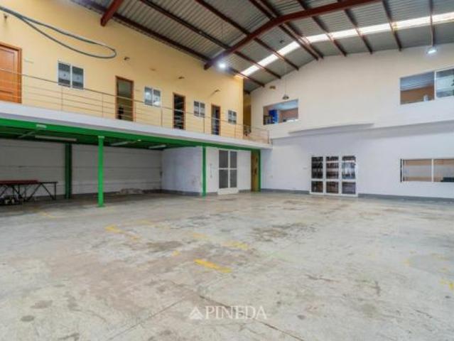 Nave en venta en Platja del Puig, el Puig de Santa Maria