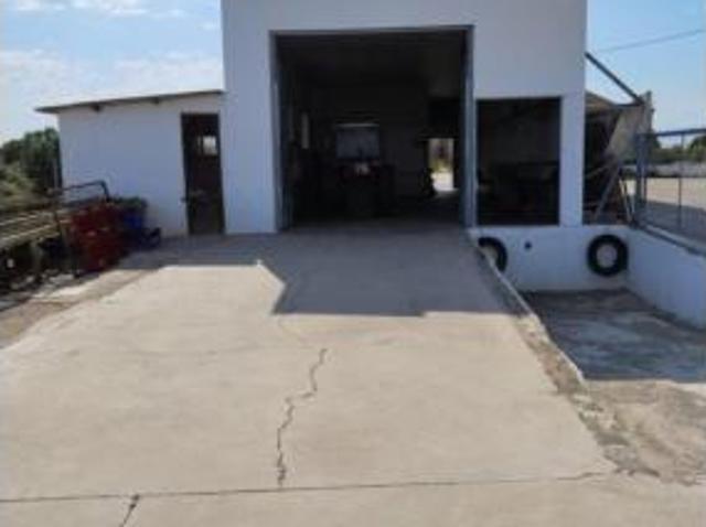 Nave en venta en el Puig de Santa Maria, València / Valencia