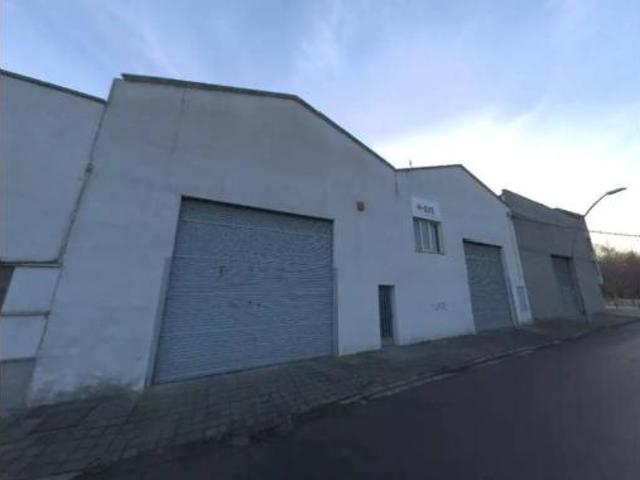 Nave en venta en Girona