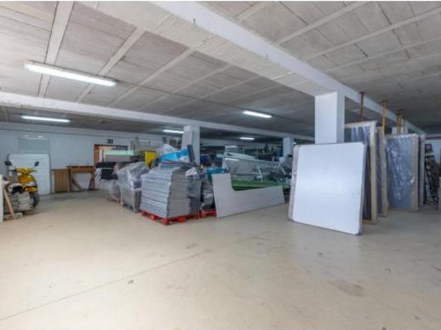 Nave en venta en Iznalloz, Granada