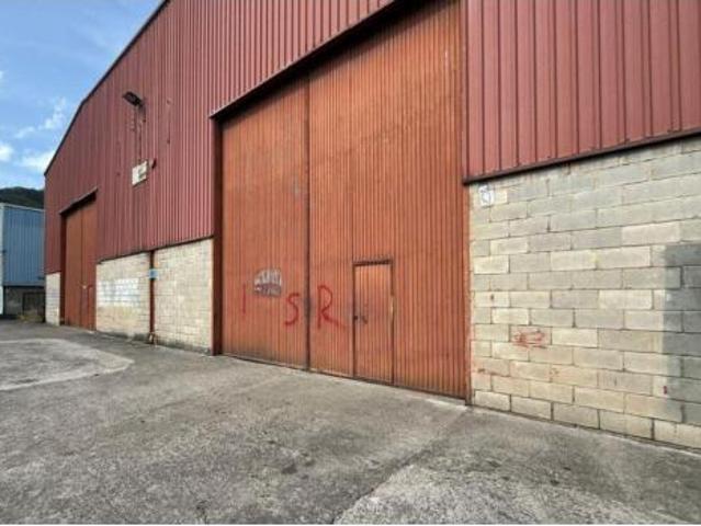 Nave en venta en Llangréu / Langreo