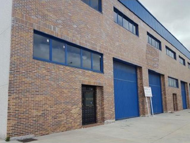 Nave en venta en Polígono Industrial de Nuestra Señora de Butarque, Leganés