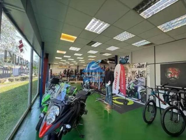 Nave en venta en Lemoa
