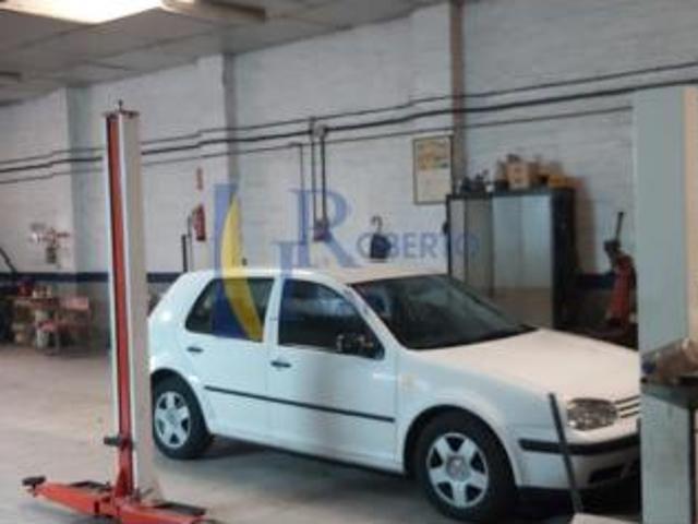 Nave en venta en La Vega, León