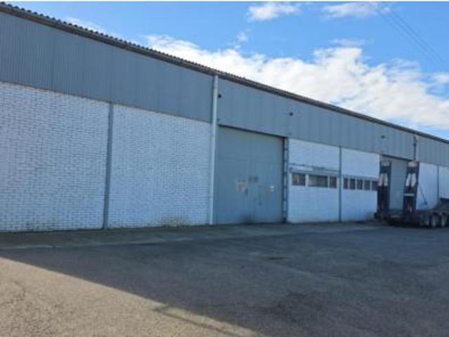 Nave en venta en Llívia, Lleida