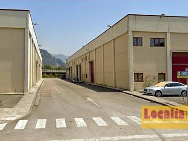Nave en venta en Polígono Industrial de Barros, Los Corrales de Buelna