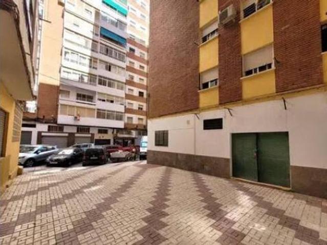 Nave en venta en Parque Victoria Eugenia, Málaga