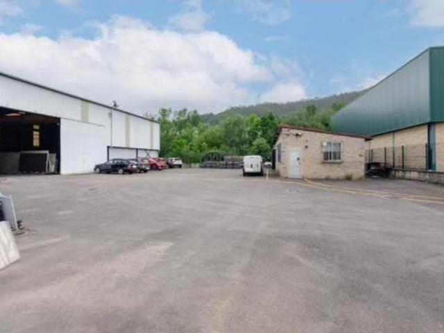 Nave en venta en El Castañíu, Mieres