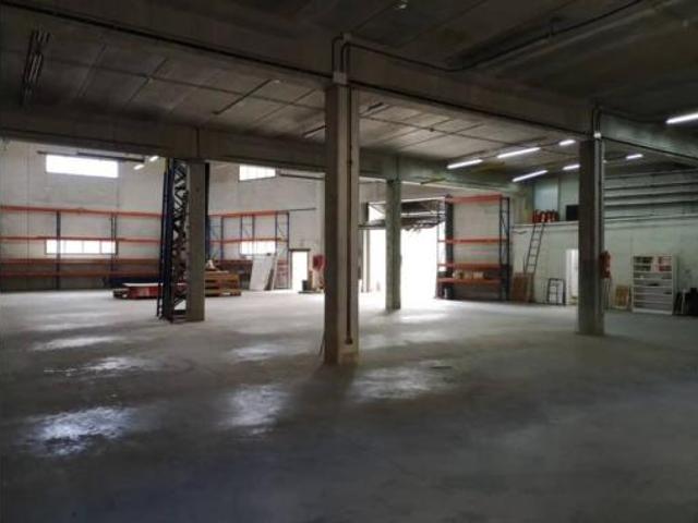 Nave en venta en Terra Nostra, Montcada i Reixac